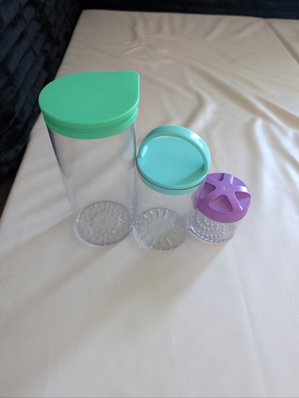 Lovevery | Little Grip Canister Set (Months 9-10)